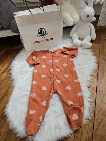 Grenouillère corail cœurs