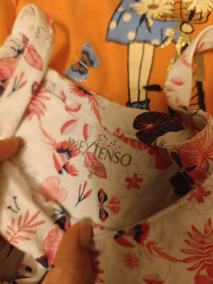 Lot t shirts et débardeurs 8 ans - photo numéro 6
