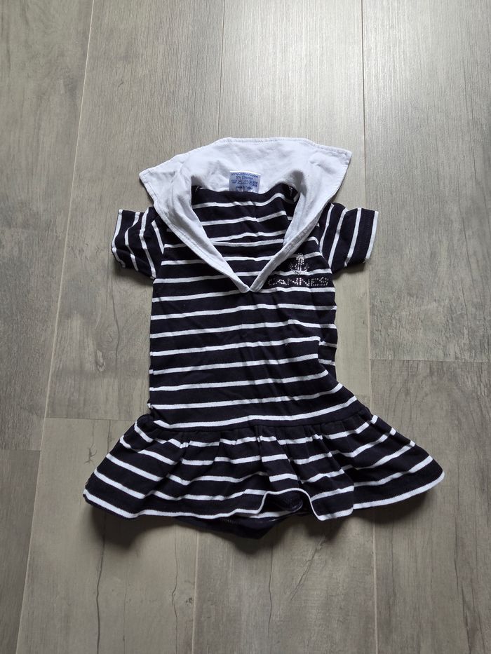 Lot fille robes , maillot, short - photo numéro 9