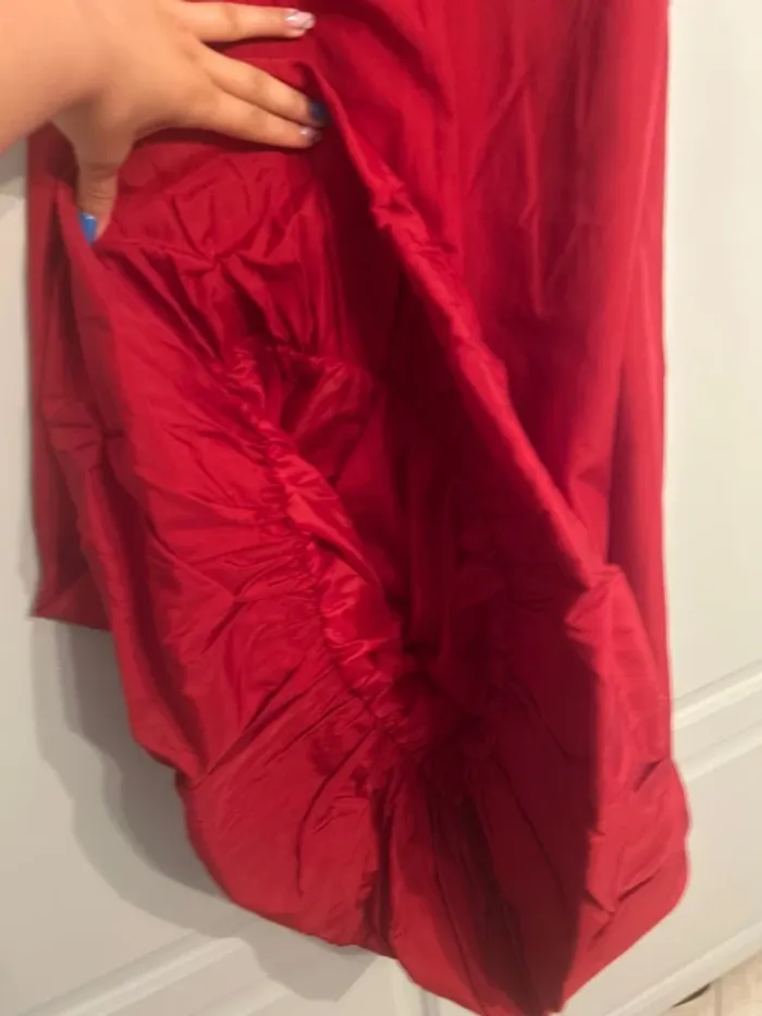 Robe longue rouge - photo numéro 3
