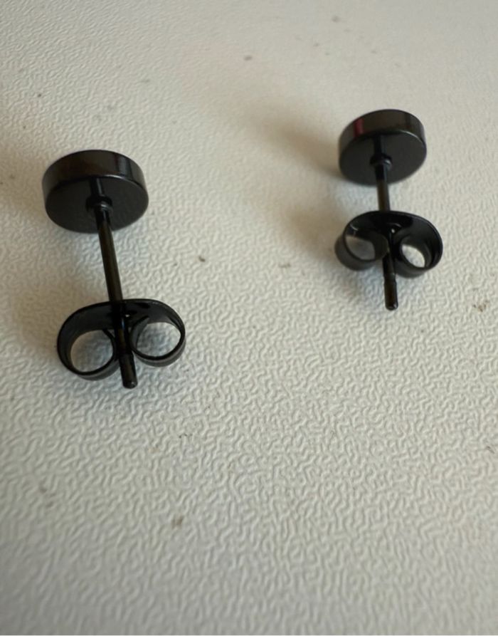 Boucles d’oreilles homme noir acier inoxydable ronde simple - photo numéro 7