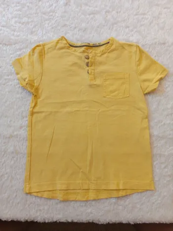 T-shirt manches courtes col tunisien Kiabi en 5 ans