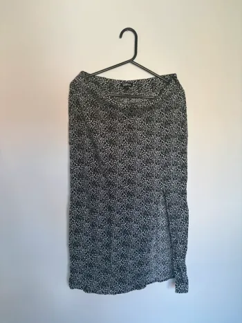 jupe légère fendu taille M