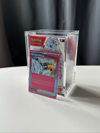 Carte Pokémon Attrape ultime 119/131 « évolutions prismatiques »