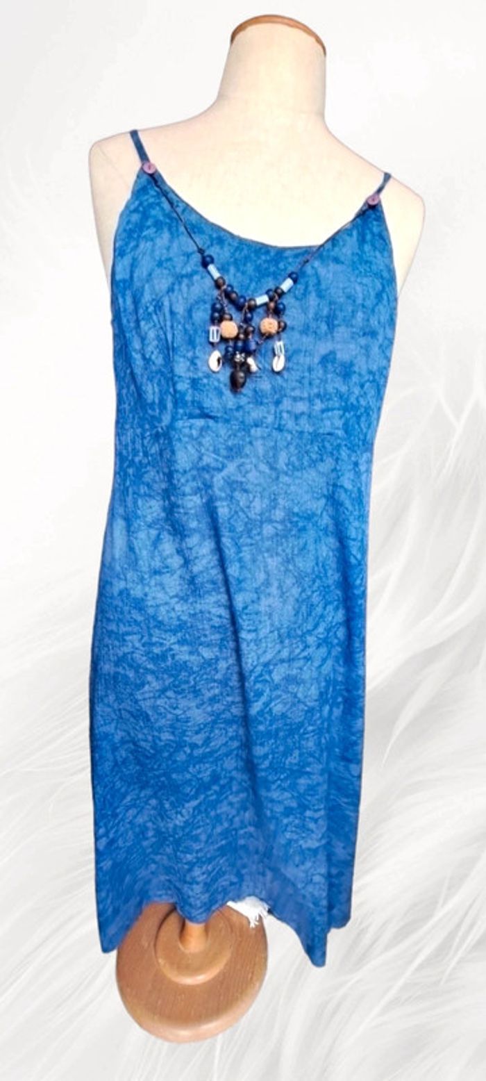 Robe d'été bleue légère à bretelles 40-42 - photo numéro 2