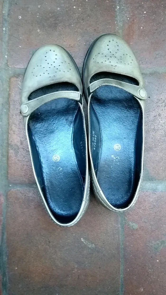 Chaussures Kickers 38 - photo numéro 2