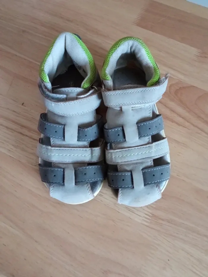Sandales enfant