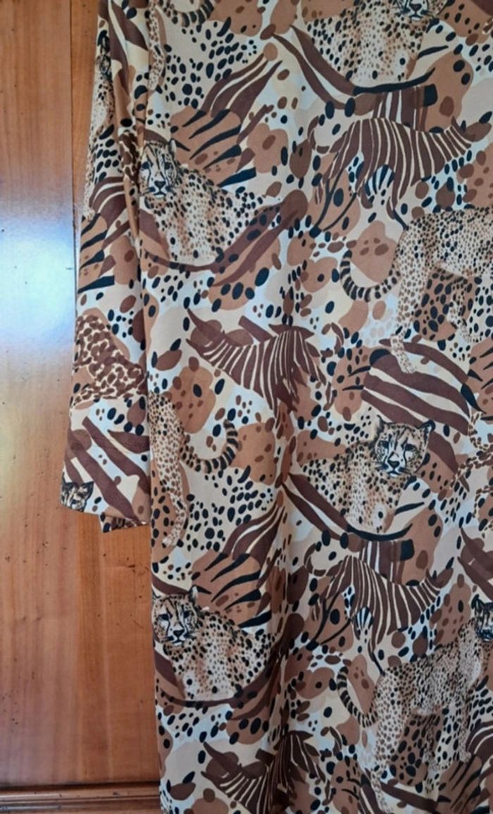 Chemise NEUVE pour femme taille 48 / 50 - photo numéro 4