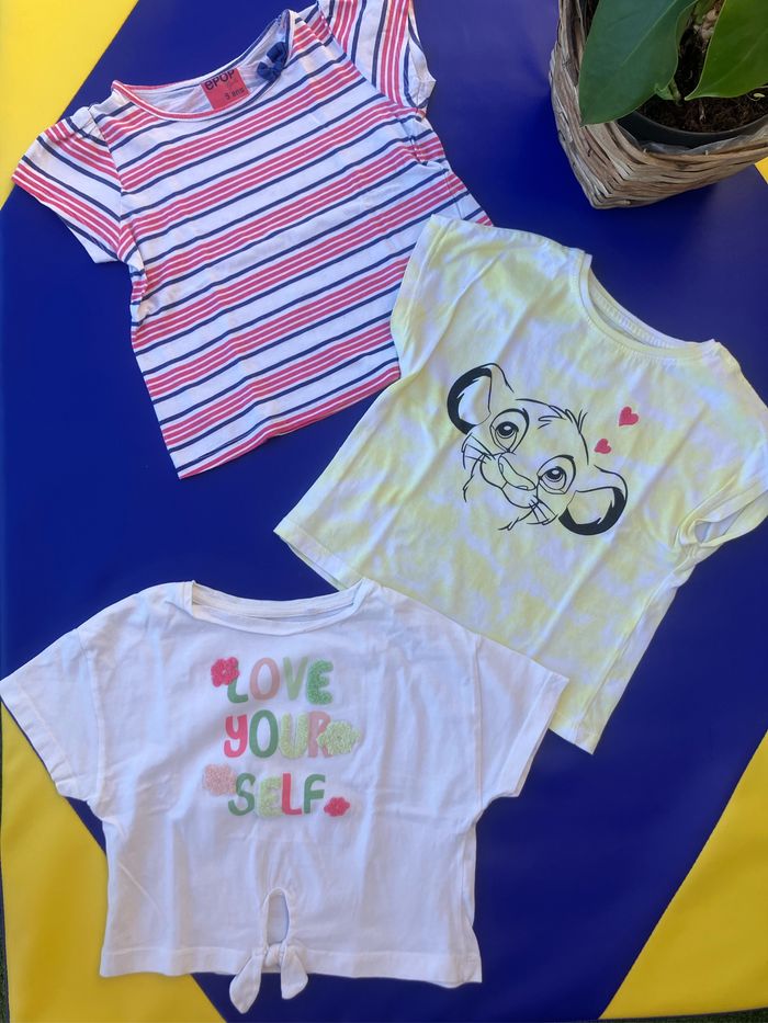 Lot tee-shirts 5 ans - photo numéro 8