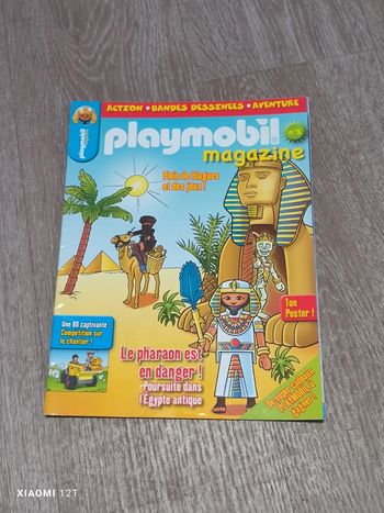Livre Playmobil numéro 5 +poster