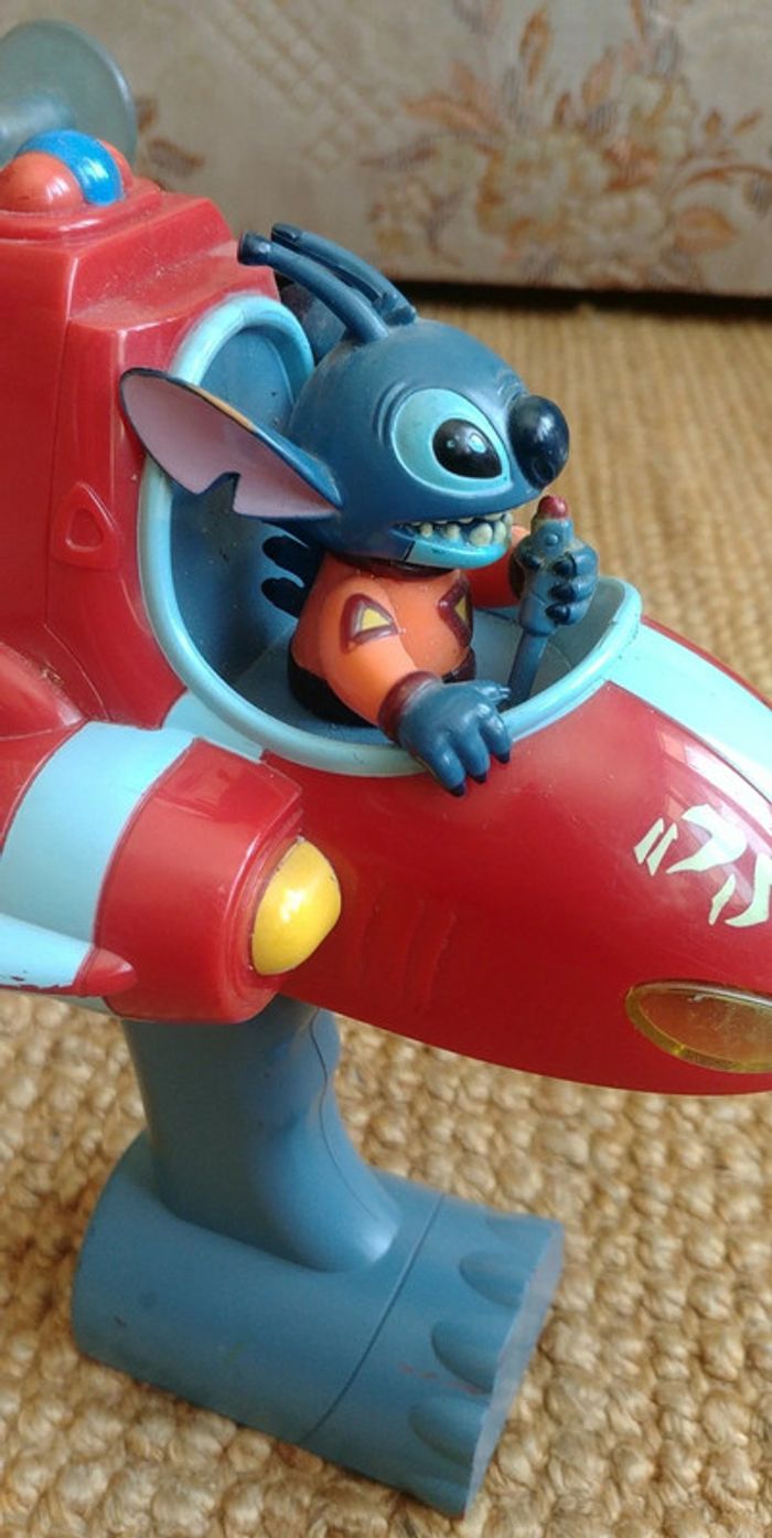 Jouet Disney Lilo and Stitch Space Ship Light up Spinner Disneyland ParisVintage - photo numéro 6