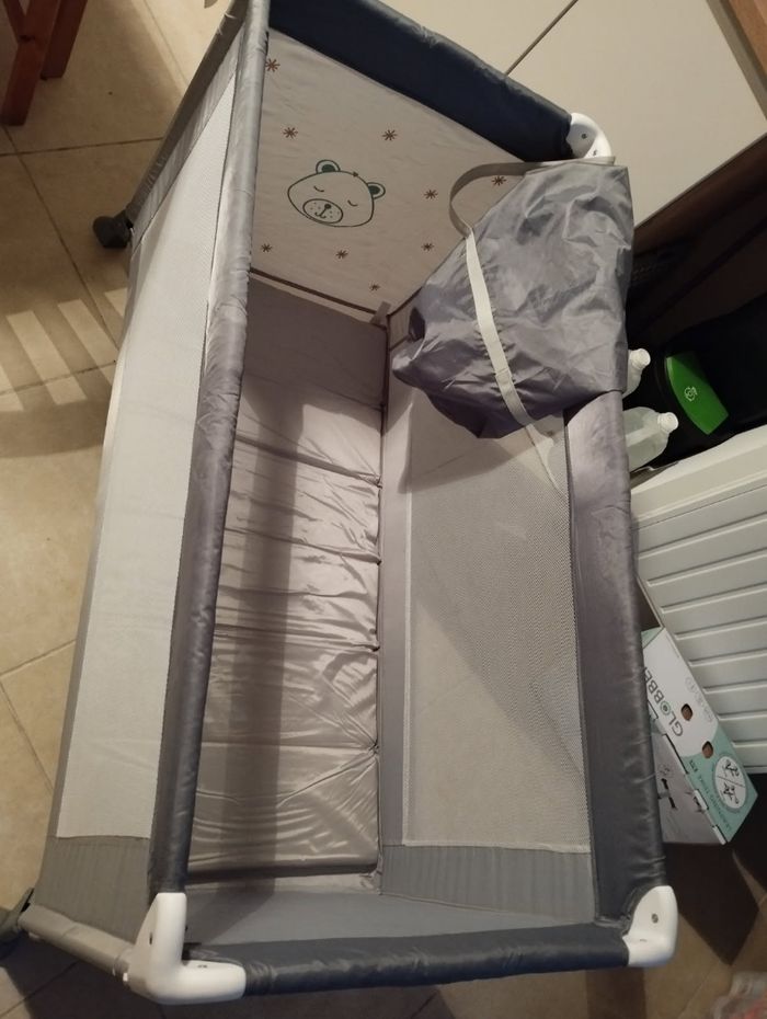 Lit parapluie - photo numéro 2