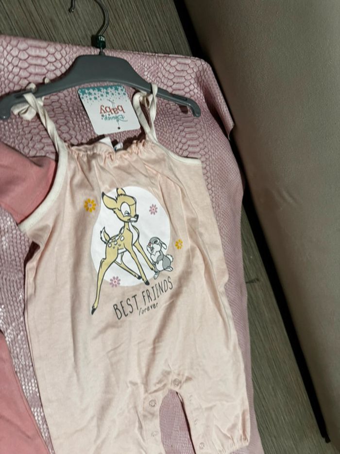 Lot 12 mois neuf - photo numéro 5