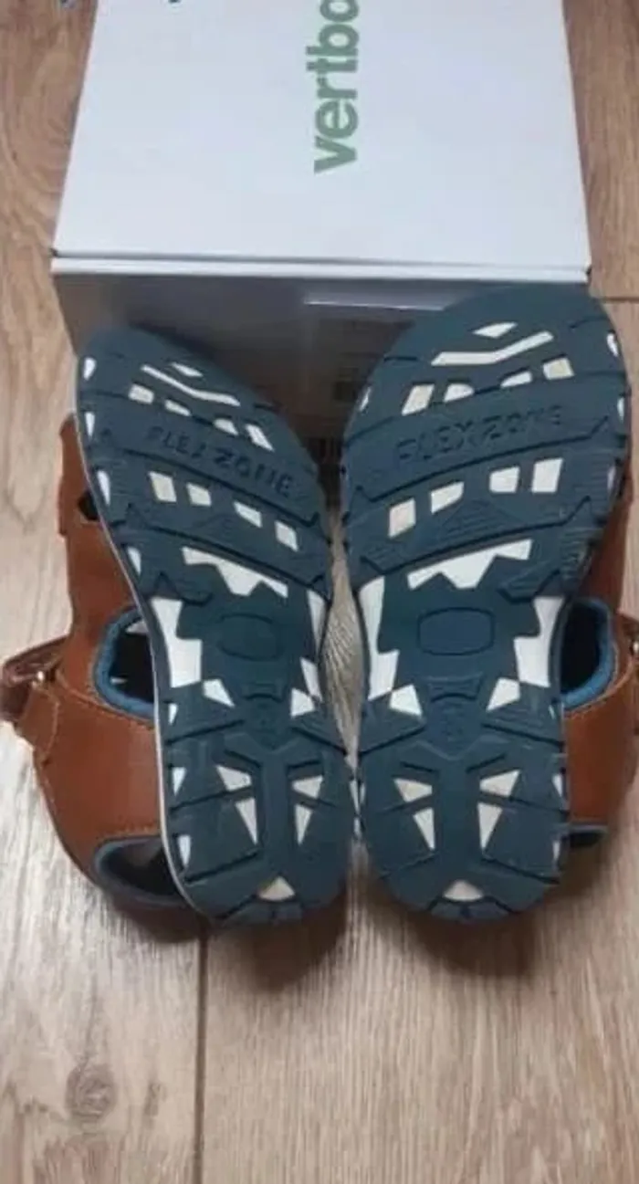 Chaussures sandales / nu-pieds vertbaudet pointure 26 - photo numéro 7