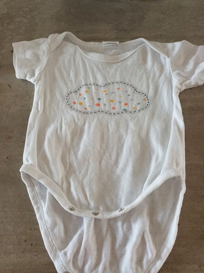 Lot bodies 9mois - photo numéro 10