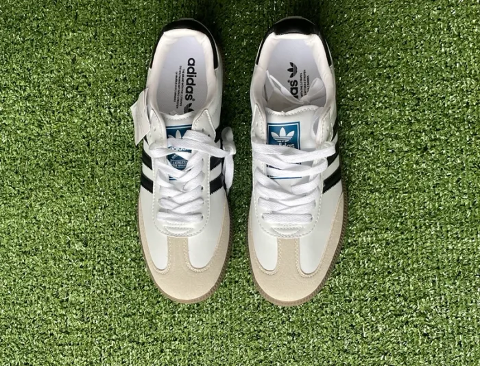 Adidas Samba OG taille 42 - photo numéro 2