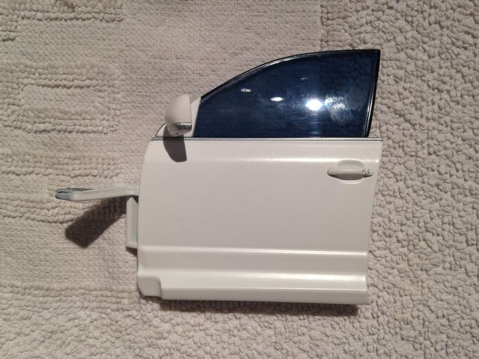 porte avant gauche miniature Volkswagen Touareg Parotech norev 1/18 1/18e 1/18em