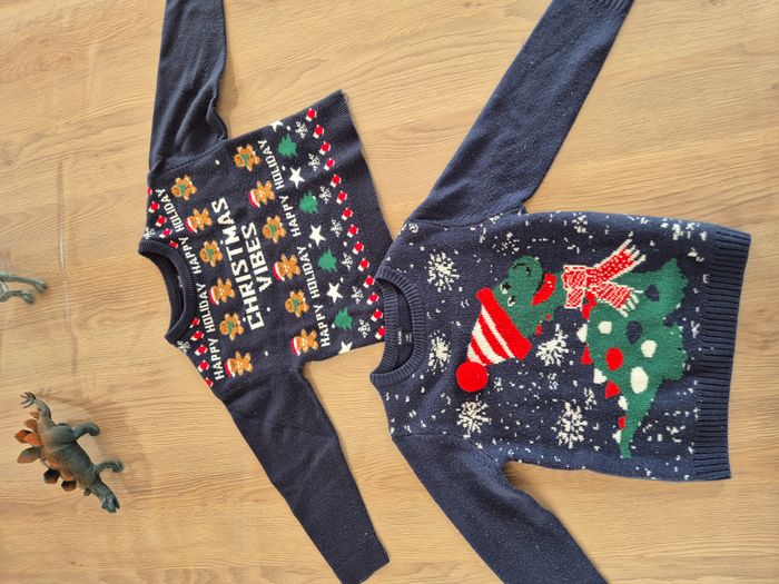 🎄 Lot de 2 pulls de Noël bleu marine Kiabi - 4 ans - photo numéro 6