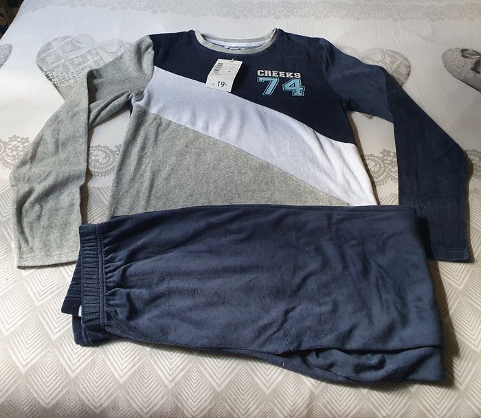 Pyjama creeks de taille M , 176cm