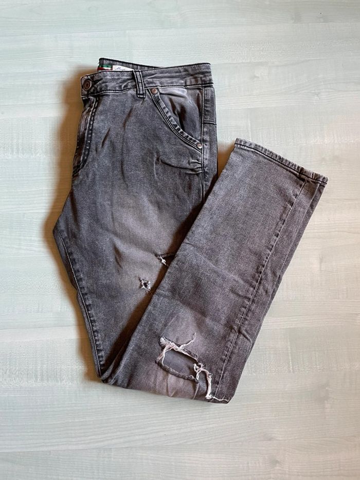 Jean troué femme medium Please