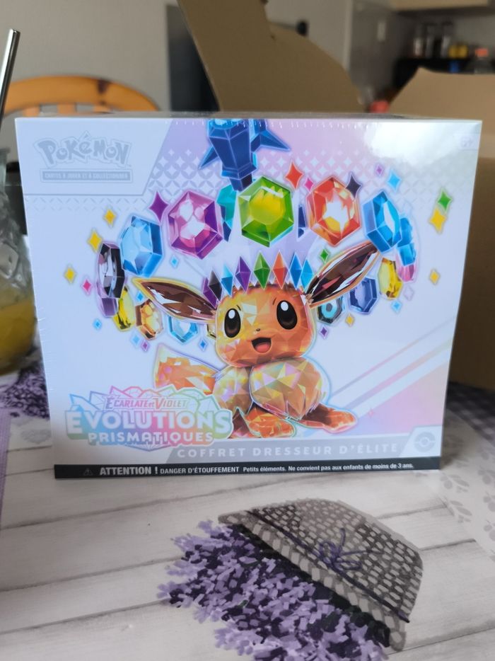 Coffret dresseur d'élite pokémon évolutions prismatiques EV8.5 -neuf et scellé ⭐ - photo numéro 9