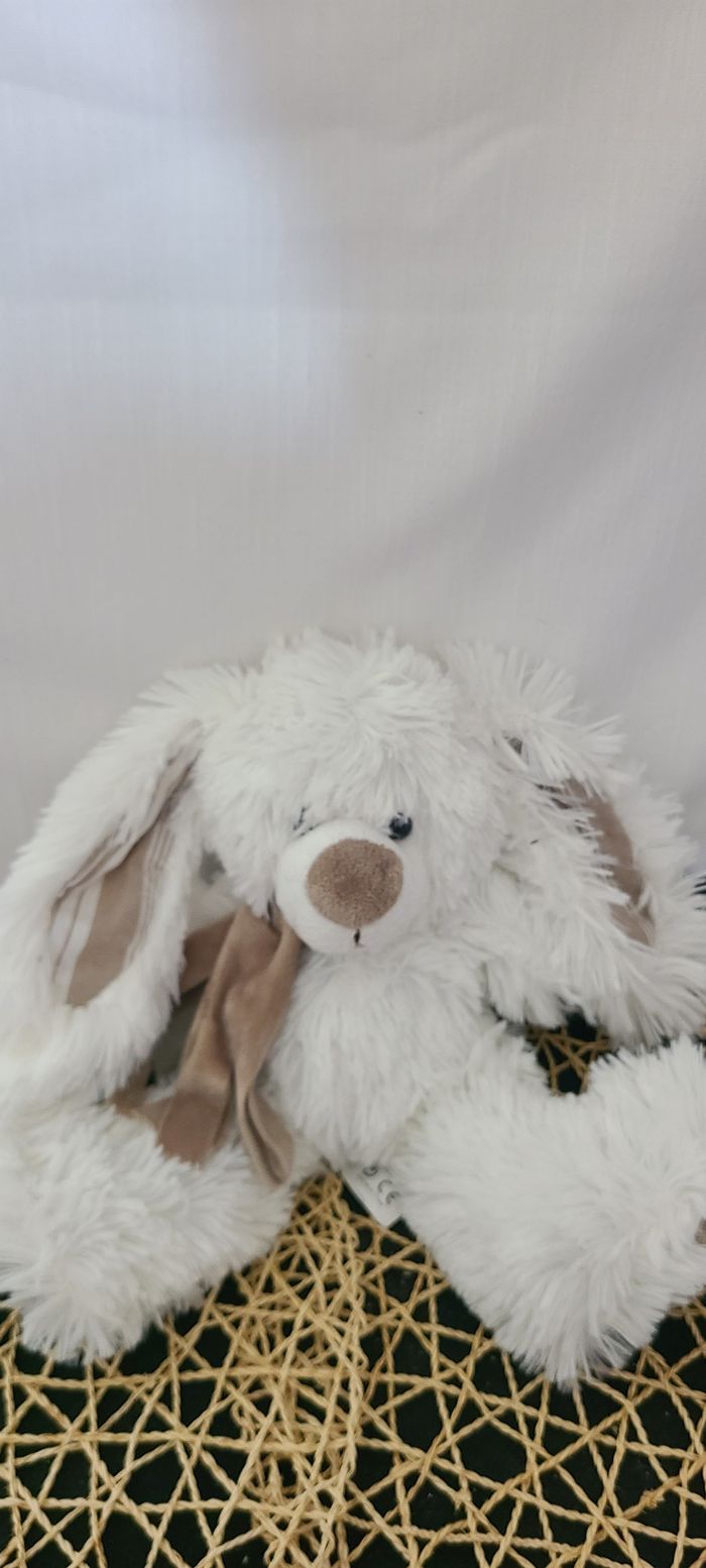 Peluche lapin ENESCO blanc écharpe marron