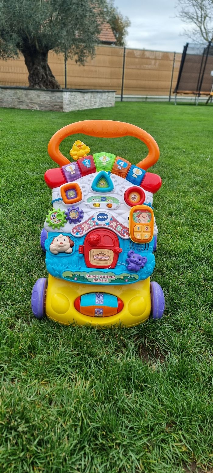 Nombreux jouets d'éveil- n hesitez pas !