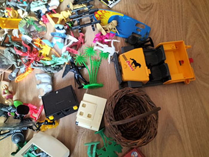 lot de jouets - photo numéro 5