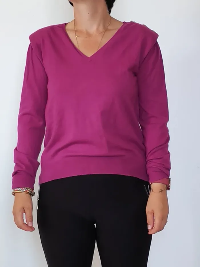 Pull violet femme L Gémo – Épaulettes et détails strass