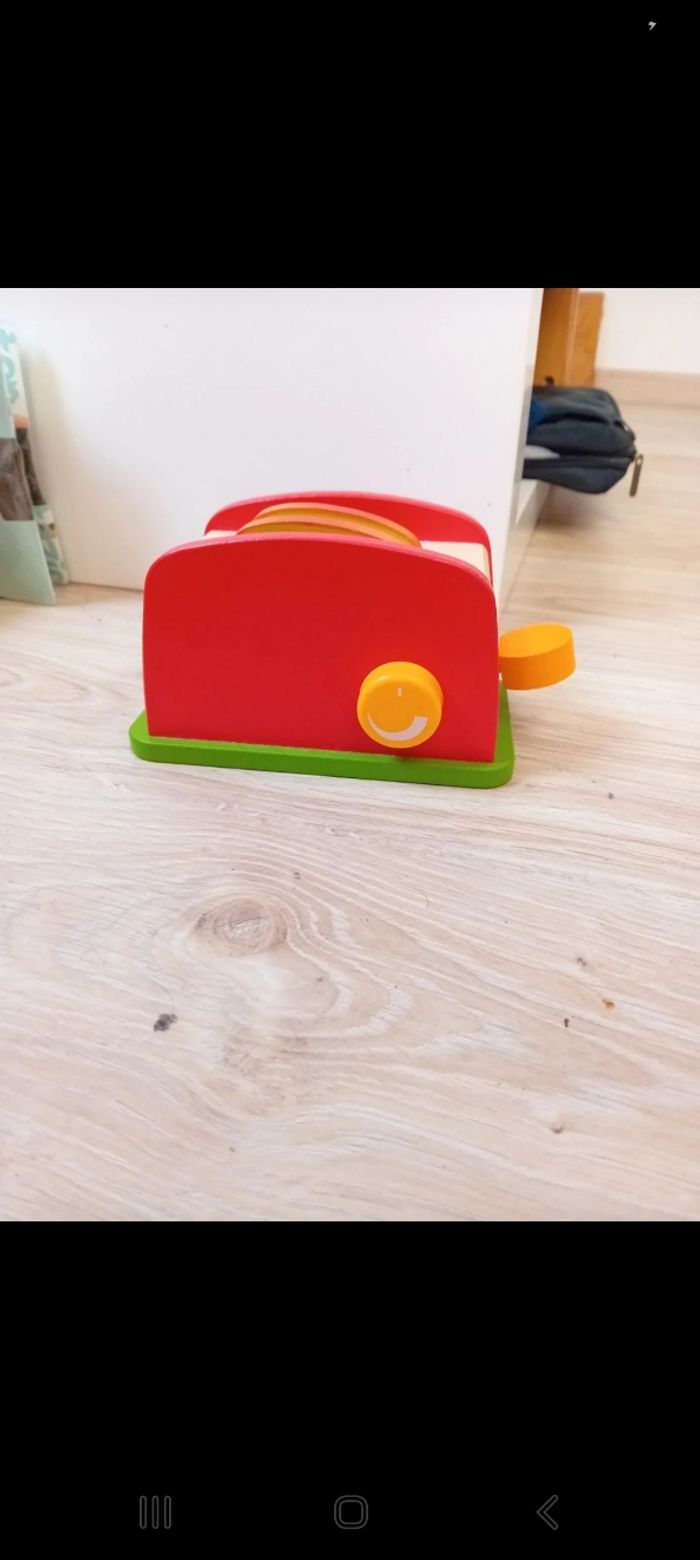 Grille pain en bois - photo numéro 3