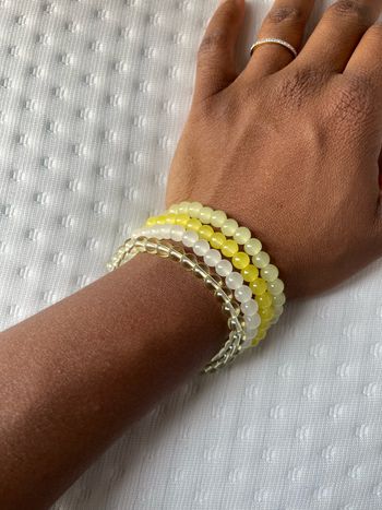 Lot de bracelet jaune