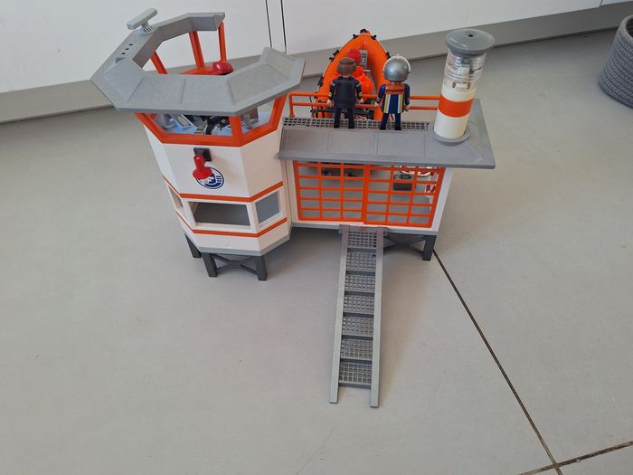 Playmobil poste de secours avec bateau - photo numéro 7