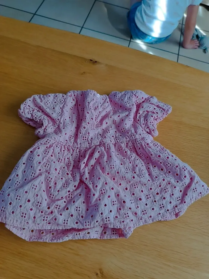 Robe zara 6 mois 68 cm - photo numéro 4