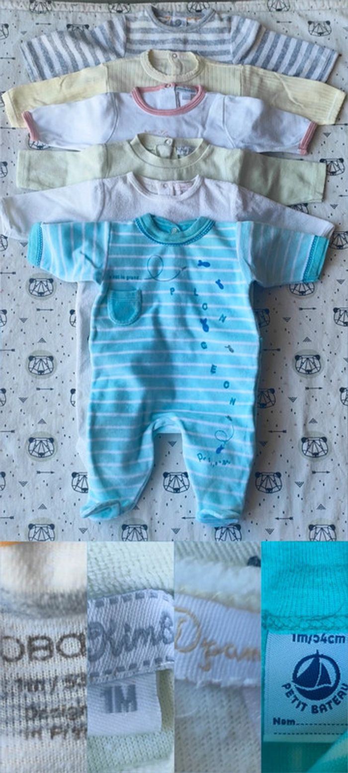 Lot de pyjamas taille 1 mois