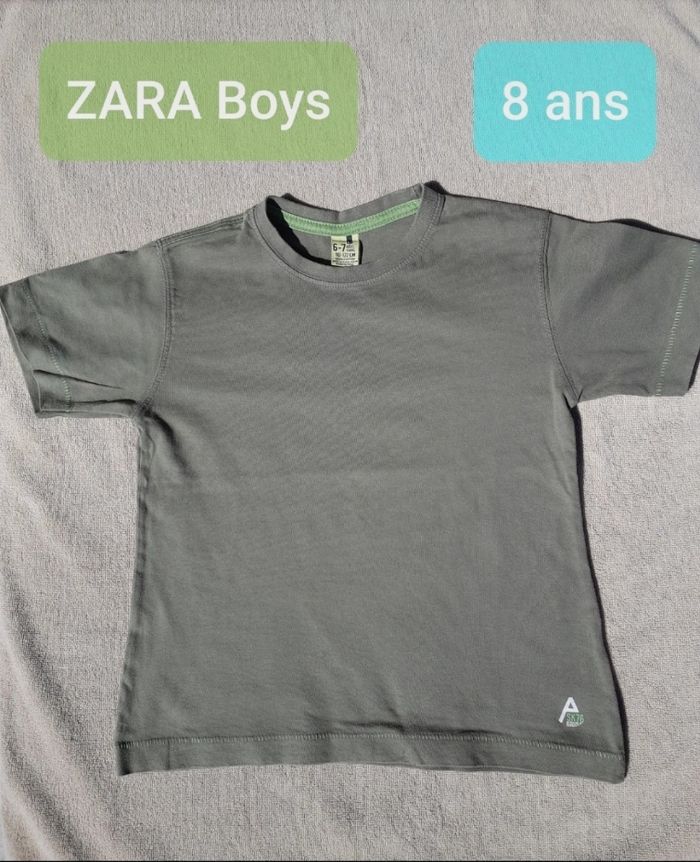 🌴 Joli t-shirt kaki Zara (6-7 ans) 🌴