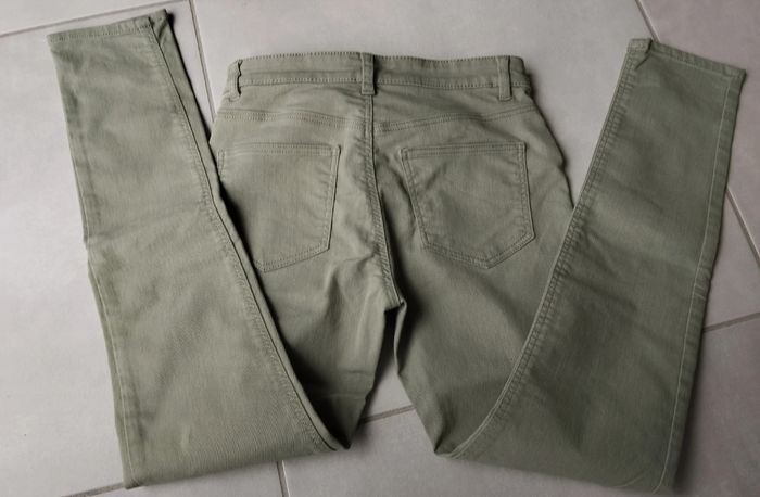 Jeans H&M, neuf - photo numéro 4