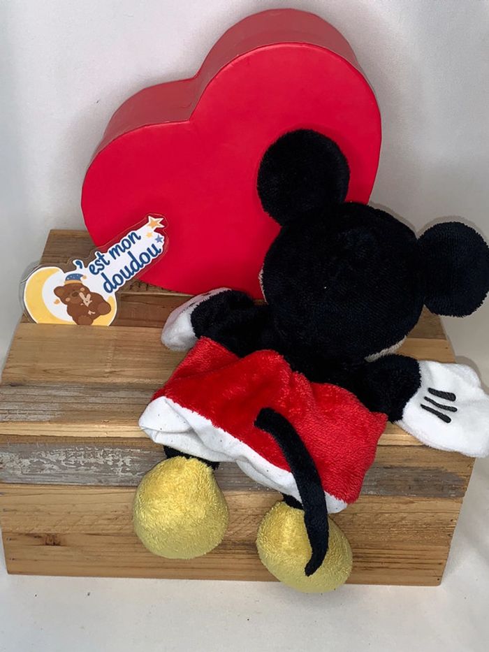 DY175 doudou Mickey disney - photo numéro 2