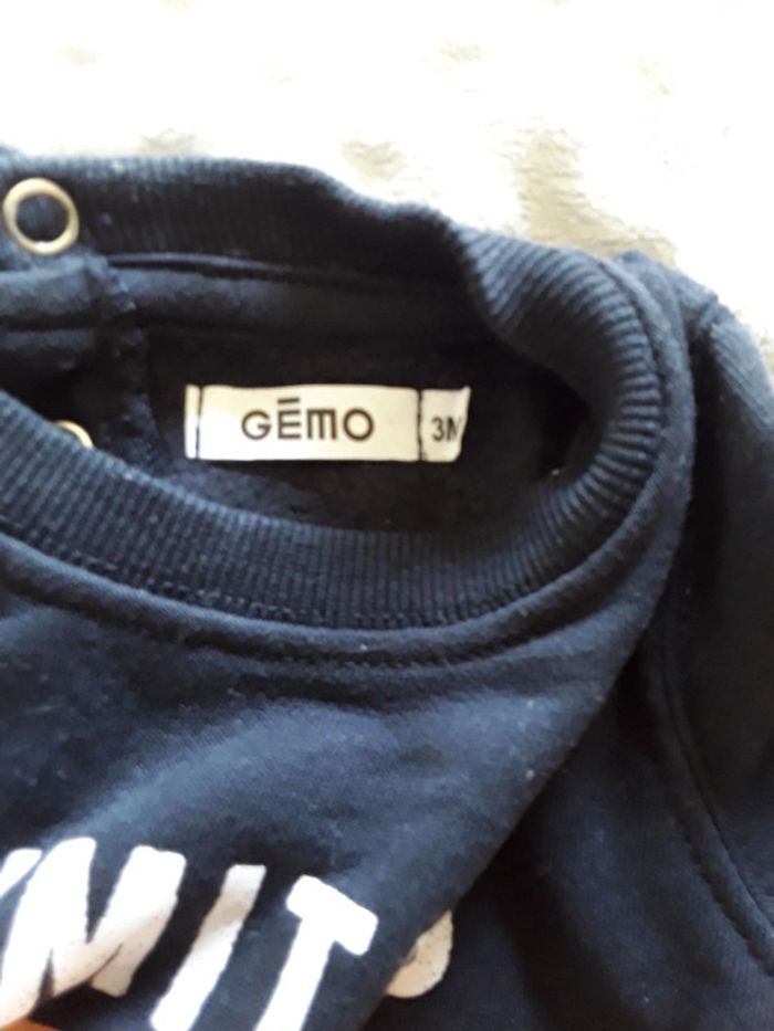 Sweat noir - photo numéro 2