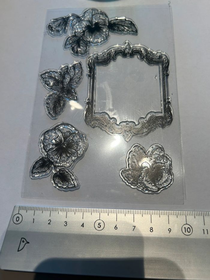 Tampons neufs cadre et fleurs - photo numéro 2