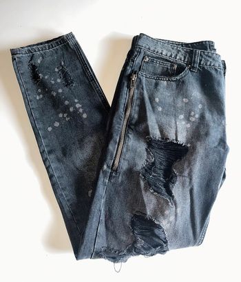 Jean délavé et troué - Taille 34/32