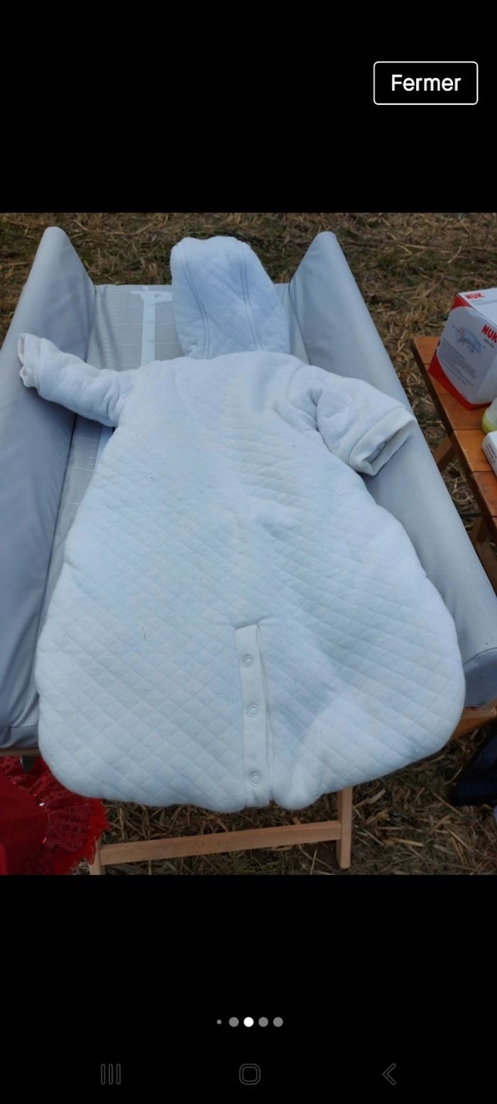 Nid d'ange blanc 1 mois - photo numéro 5