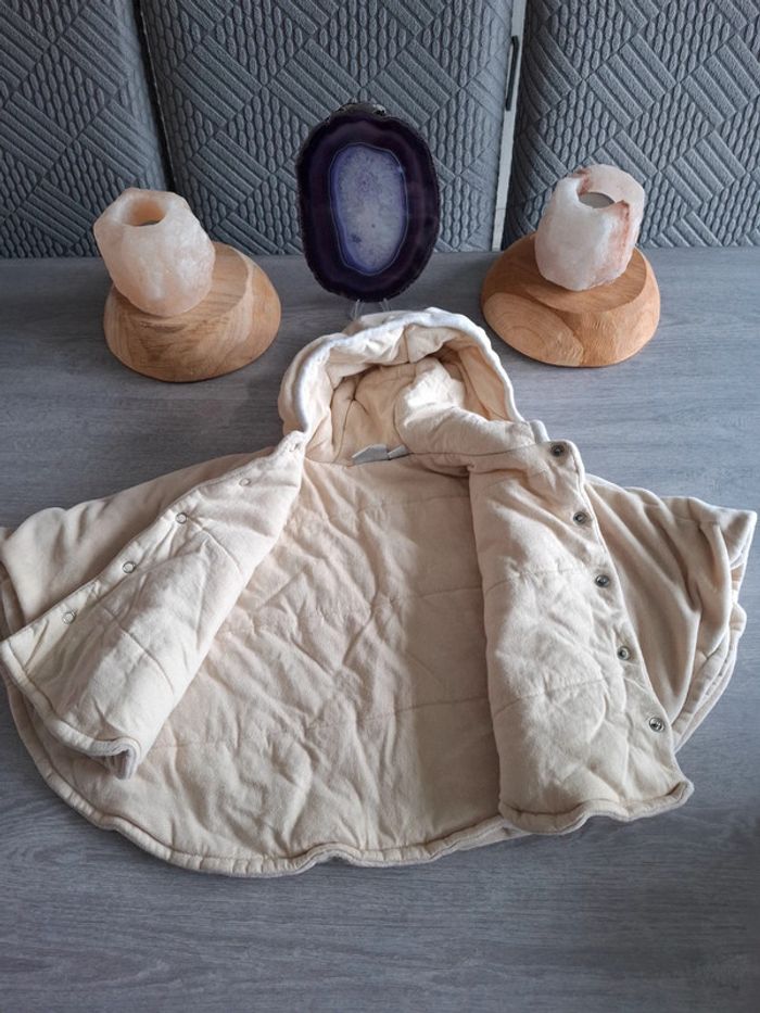 Poncho à capuche 6 mois - photo numéro 2