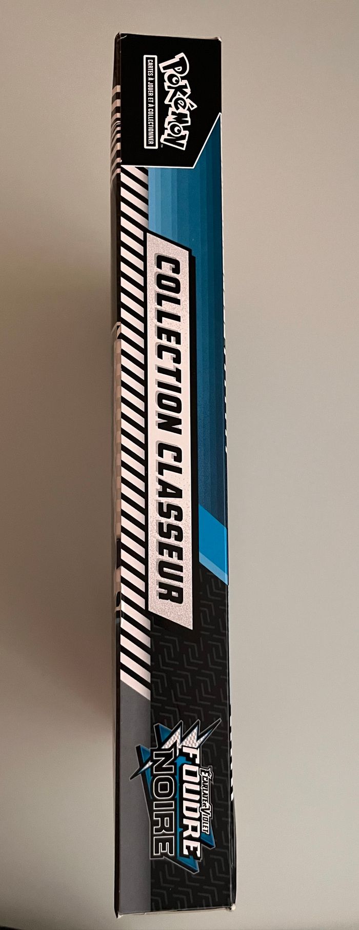Coffret Collection Classeur Pokémon 10.5 Foudre Noire - photo numéro 3