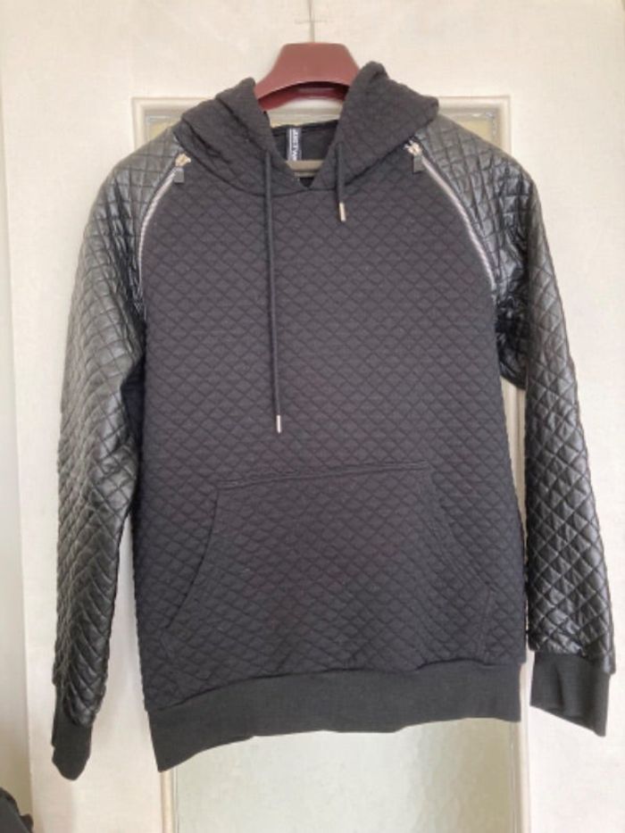 Pull sweat à capuche bi matière taille L