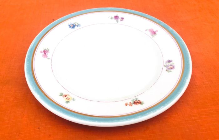 4 assiettes Fromage / Dessert U.M.L (Union Marc Larchevêque) France - photo numéro 5