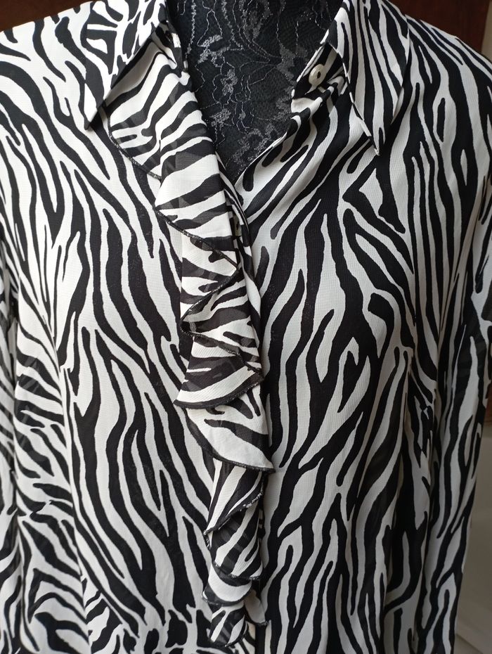 1.2.3 - chemise aux motifs "zébrés" - photo numéro 2