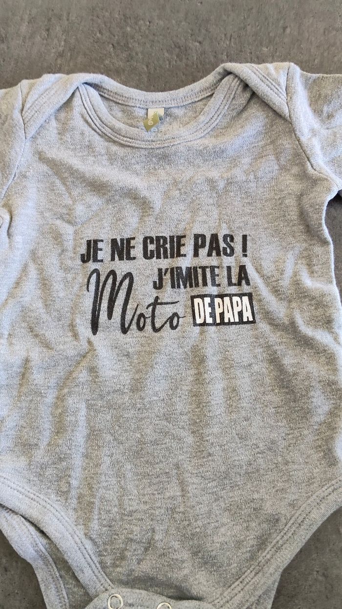 Body humour idée cadeau 3-6 mois (68 cm) - photo numéro 2