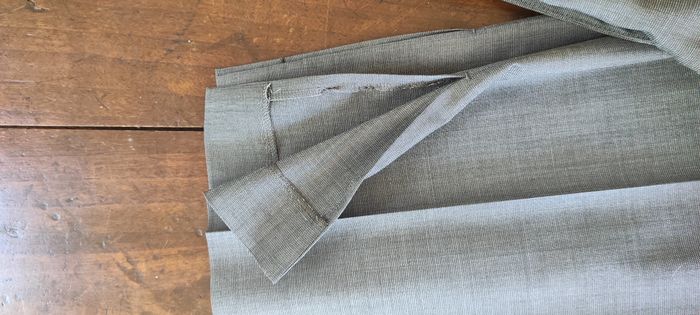 Pantalon fuseau tailleur BOSS neuf avec étiquette - photo numéro 4