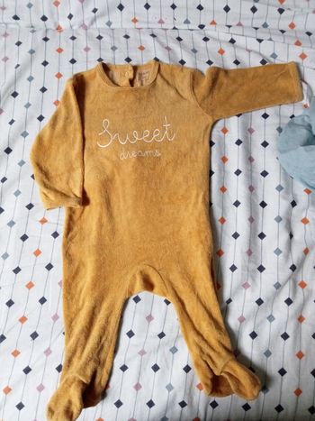 Pygama Kiabi taille 6 mois