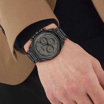 MONTRE CHRONOGRAPHE EN ACIER PLAQUÉ NOIR AVEC BRACELET À MAILLONS